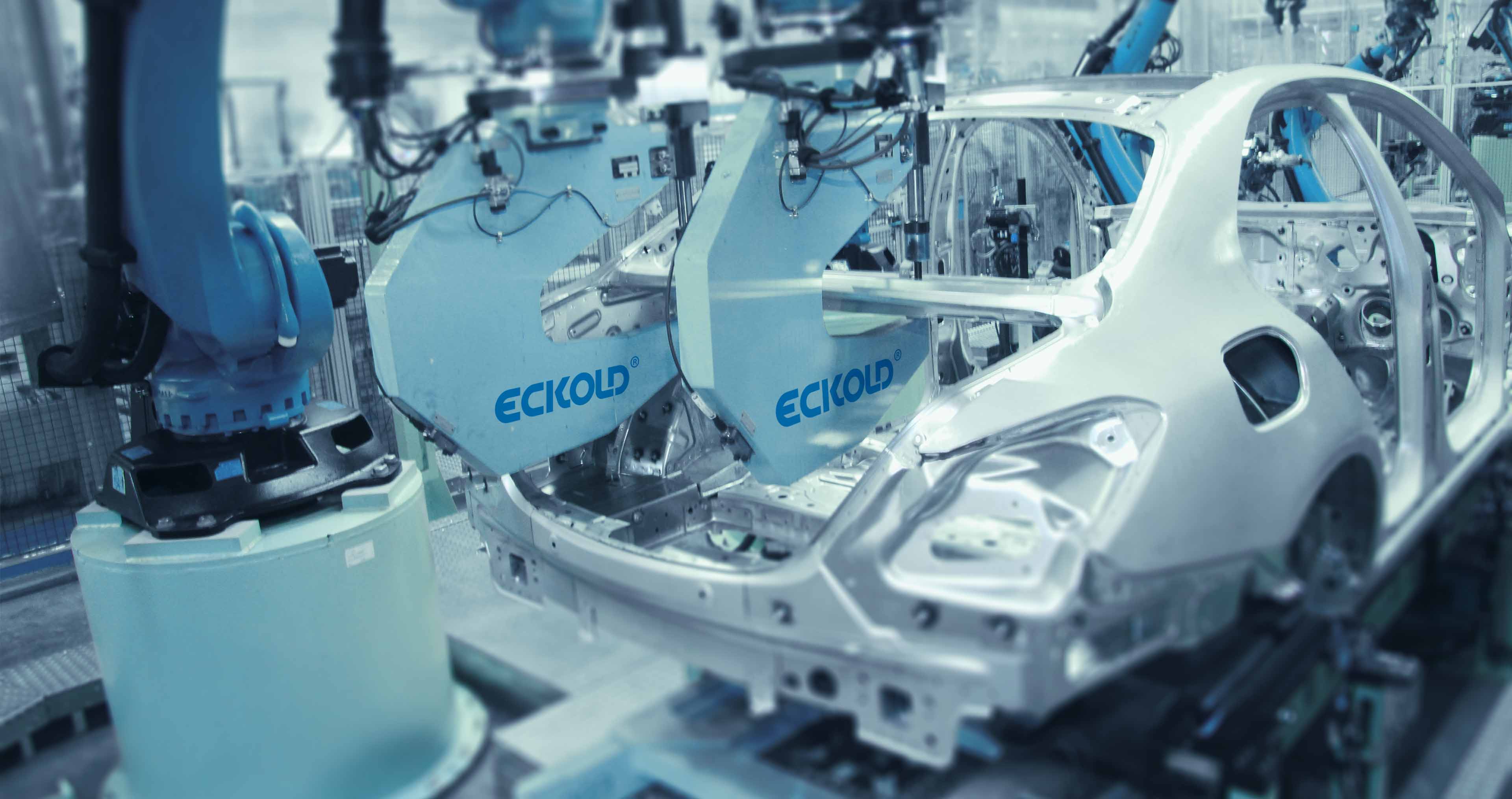 ECKOLD machines in operation: Clinching